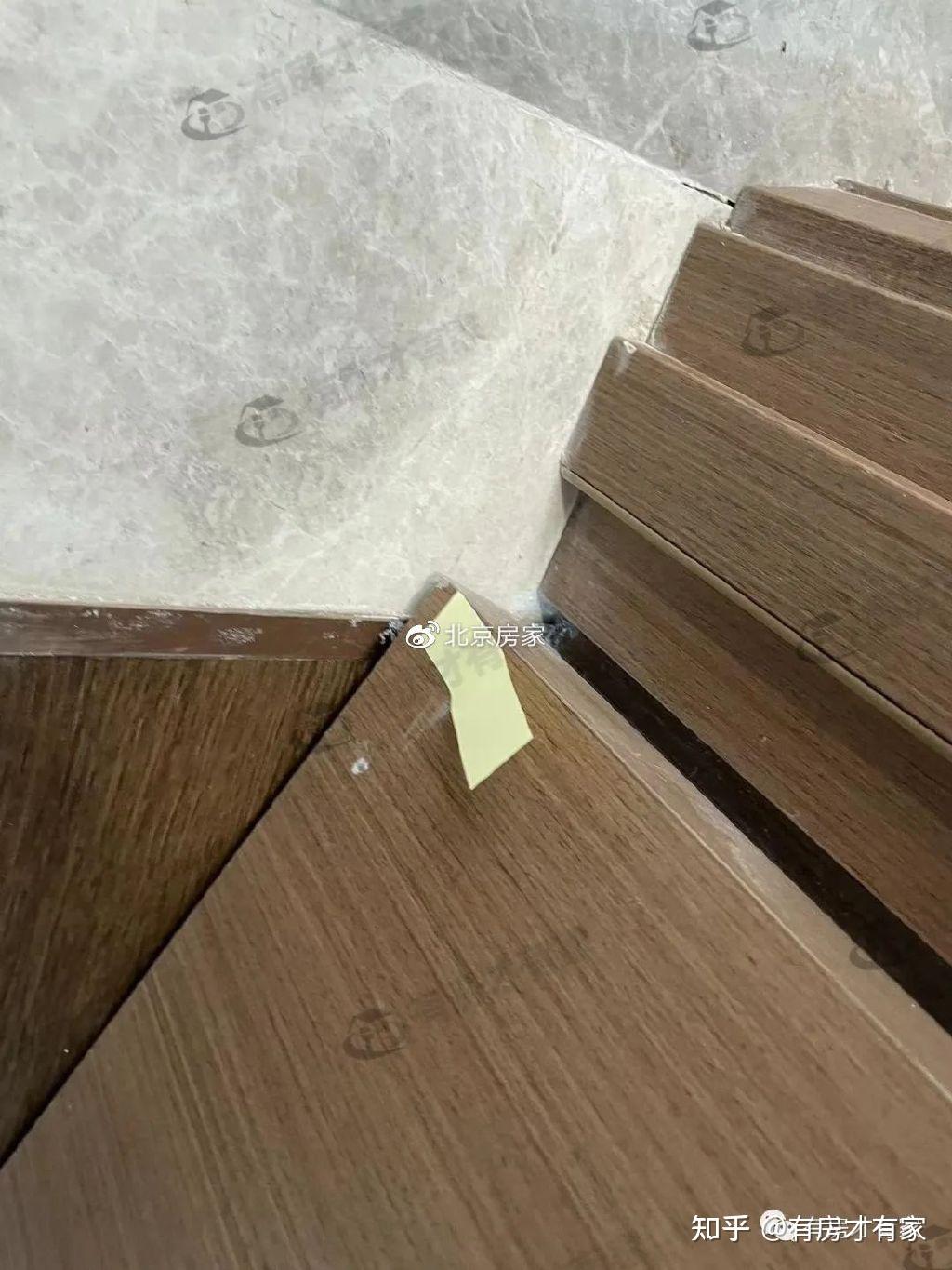 瓷砖空鼓打胶多少一斤正常(瓷砖空鼓打胶多少一斤正常呢)