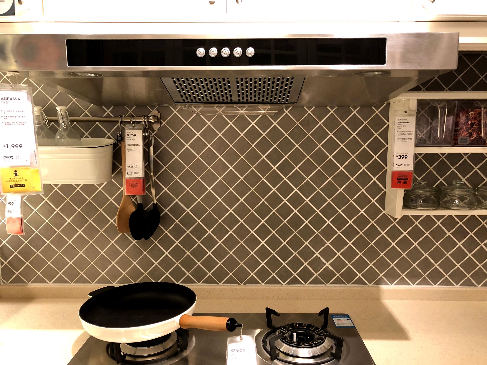 厨房墙面瓷砖空了怎么办(厨房砖空了有什么补救方法)