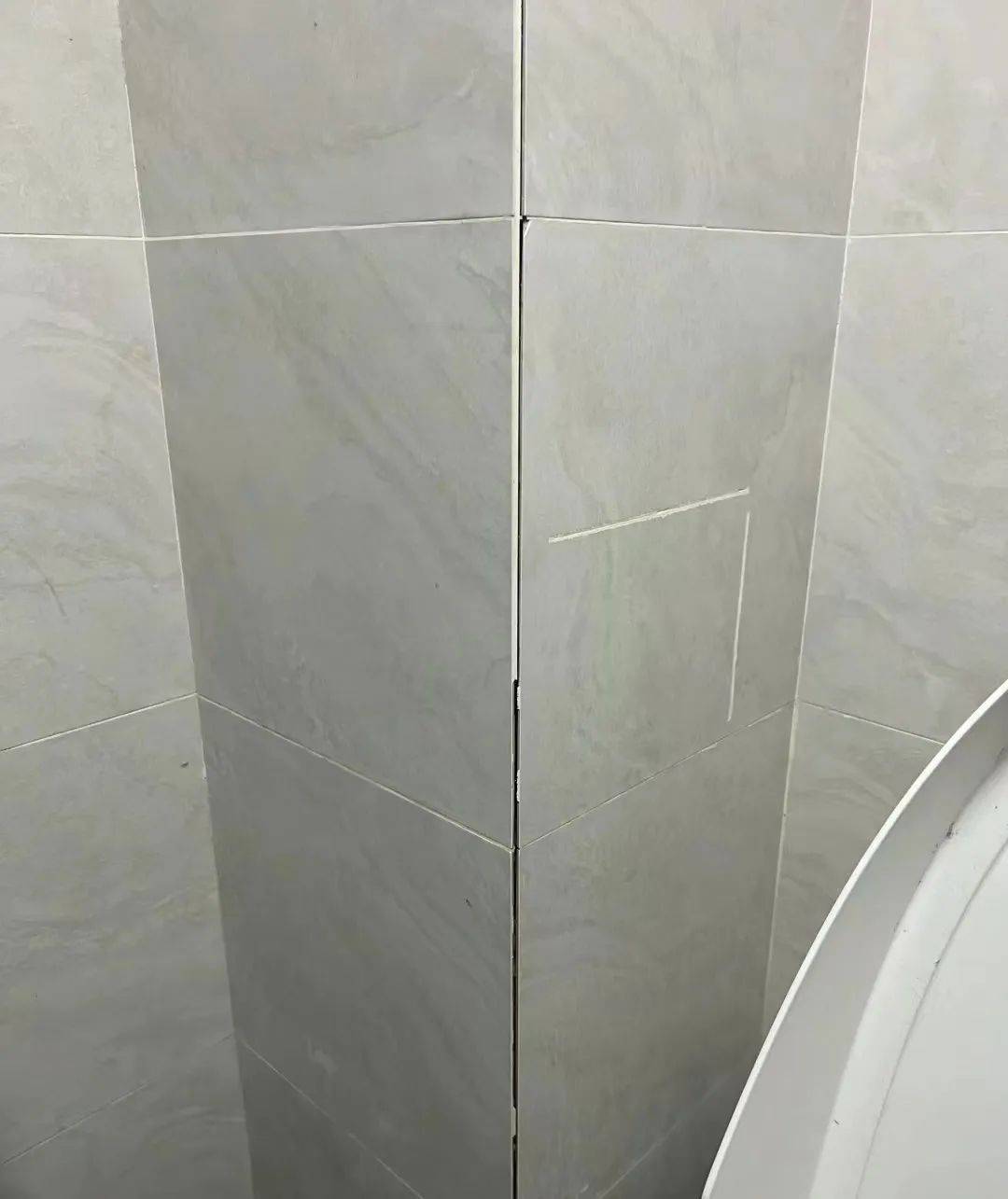 地面瓷砖空鼓最佳补救方法图片(地面瓷砖空鼓最佳补救方法图片视频)