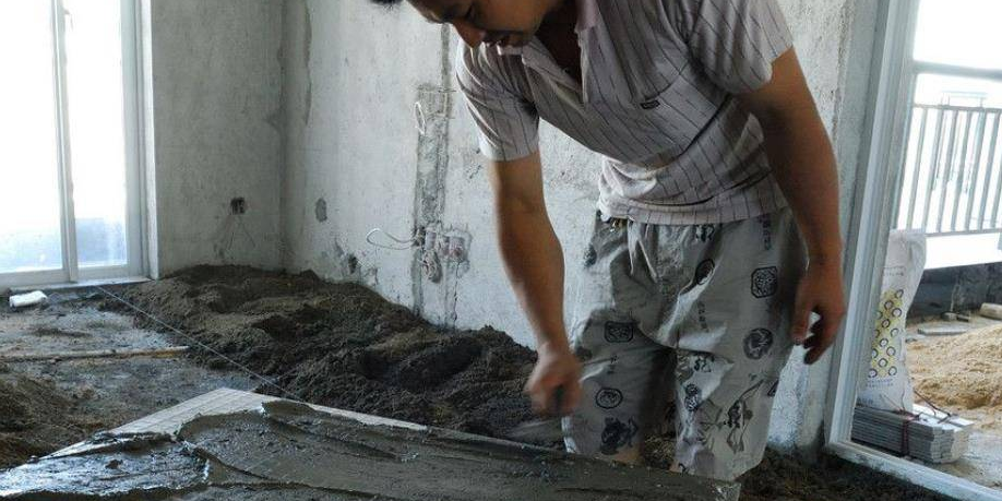 找铺瓷砖的活哪里要人(找铺瓷砖工人上哪个网找)